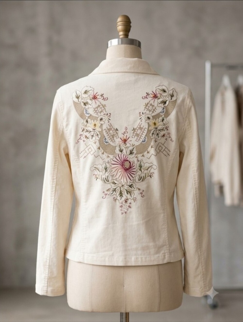 Beautiful Ivory Linen Embroidered Jacket Liz Claiborne - Picture 5 of 10